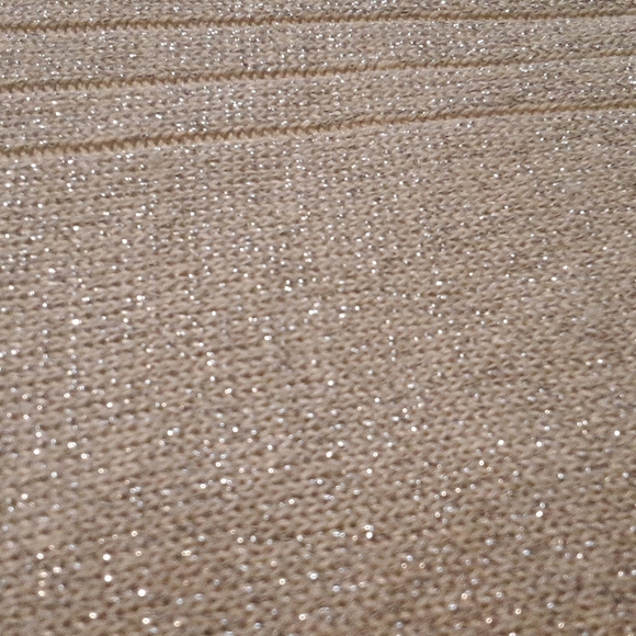 Anna GRAY Sparkly Sweater Size Medium. - Picture 5 of 5